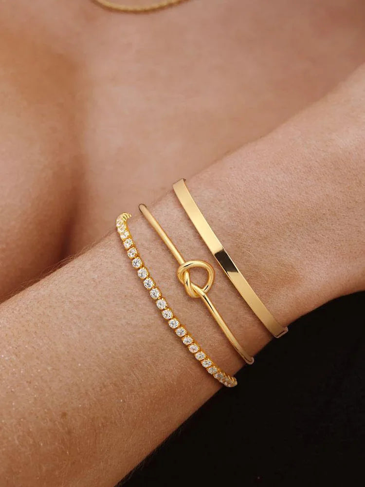 Conjunto Luxo: Pulseiras de Aço Banhadas a Ouro