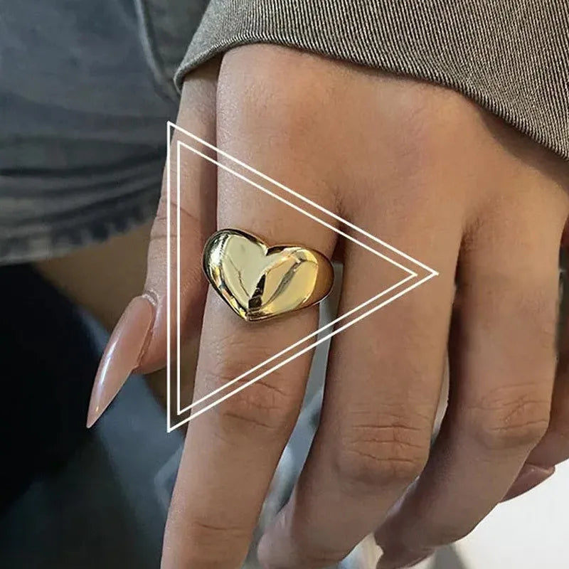 Conjunto de Anéis Geométricos Dourados para Mulheres